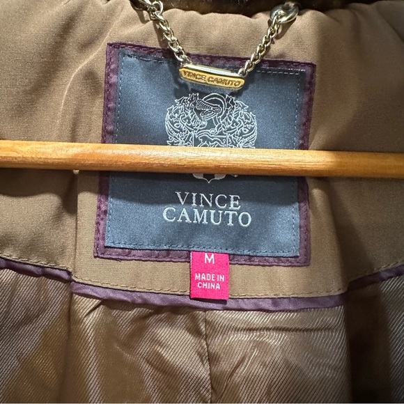 Vince Camuto puffer coat with fur hood and lining - Picture 2 of 9